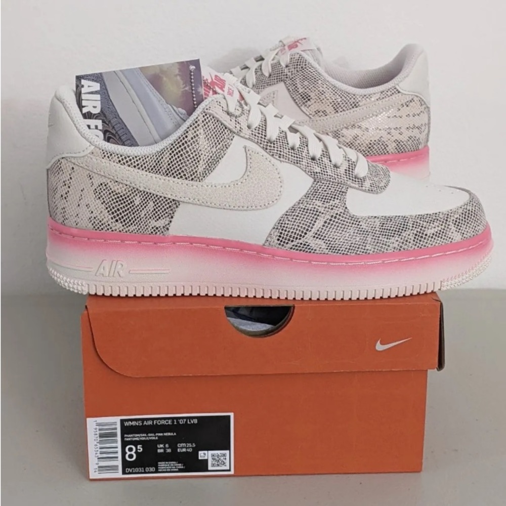 Nike Air Force 1, Low Snakeskin Women’s size 8.5